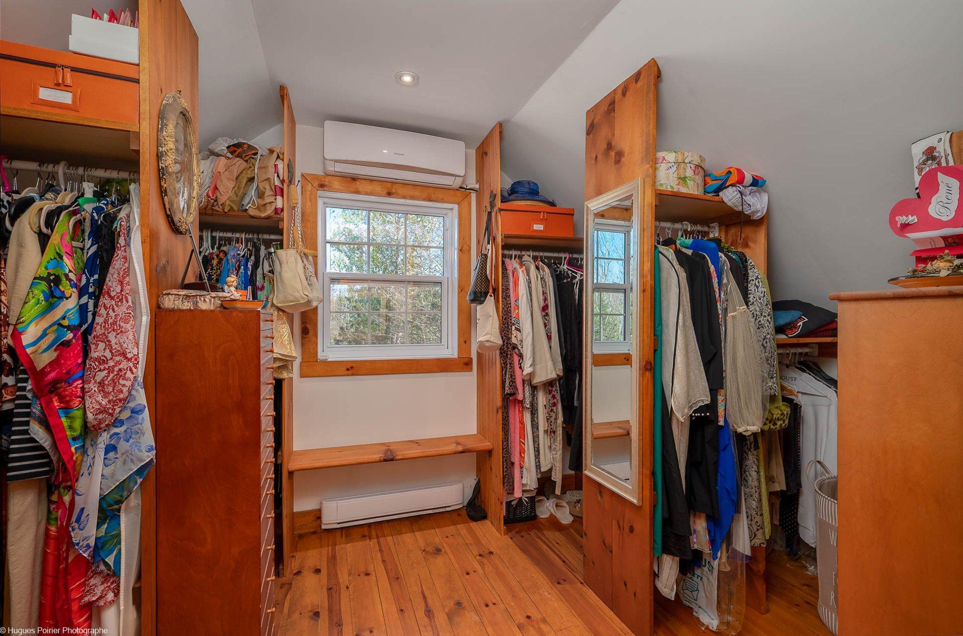 









6365


Ch. des Hauteurs

,
Sainte-Adèle,




QC
J8B1N4

