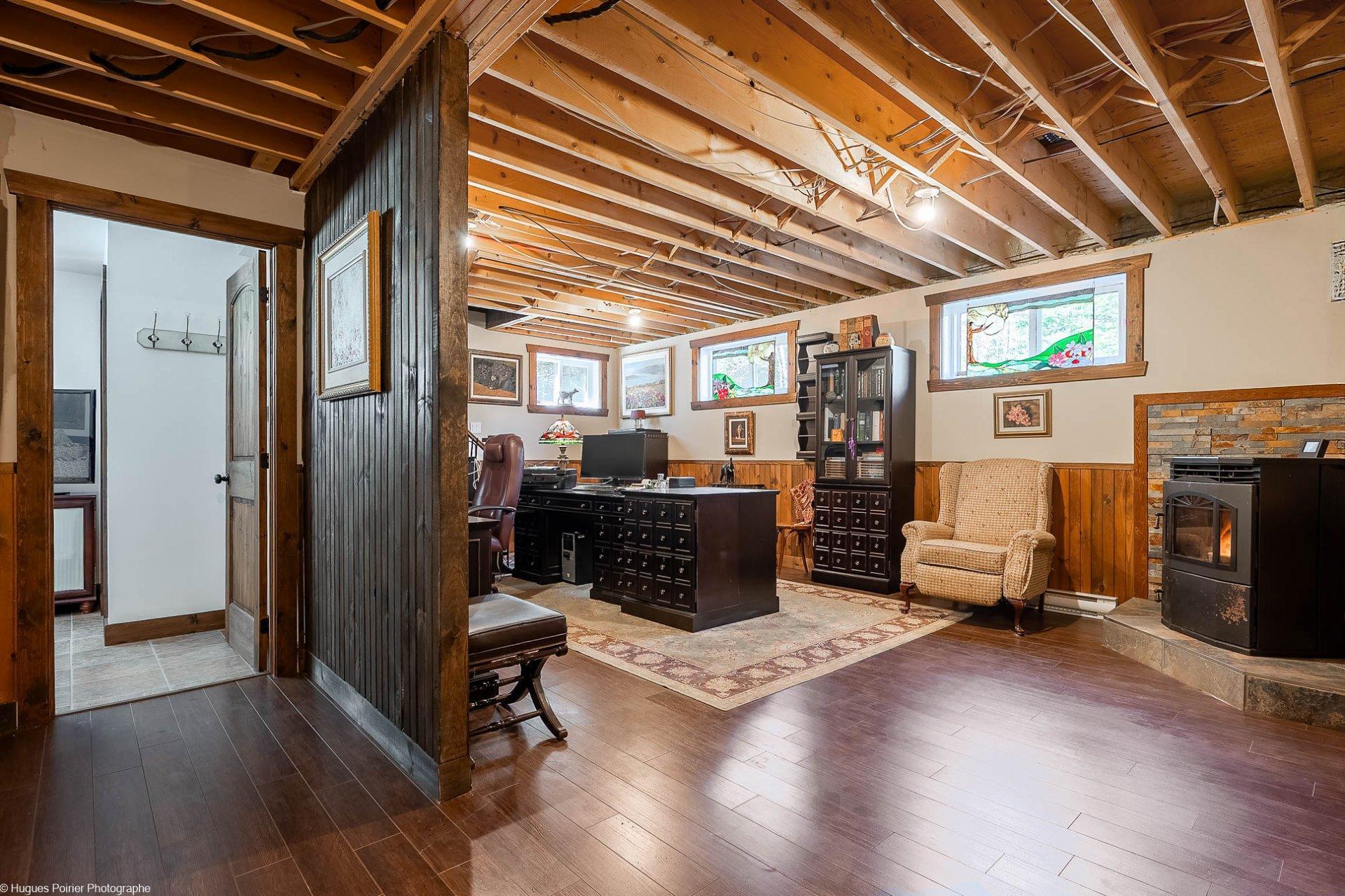 









6365


Ch. des Hauteurs

,
Sainte-Adèle,




QC
J8B1N4

