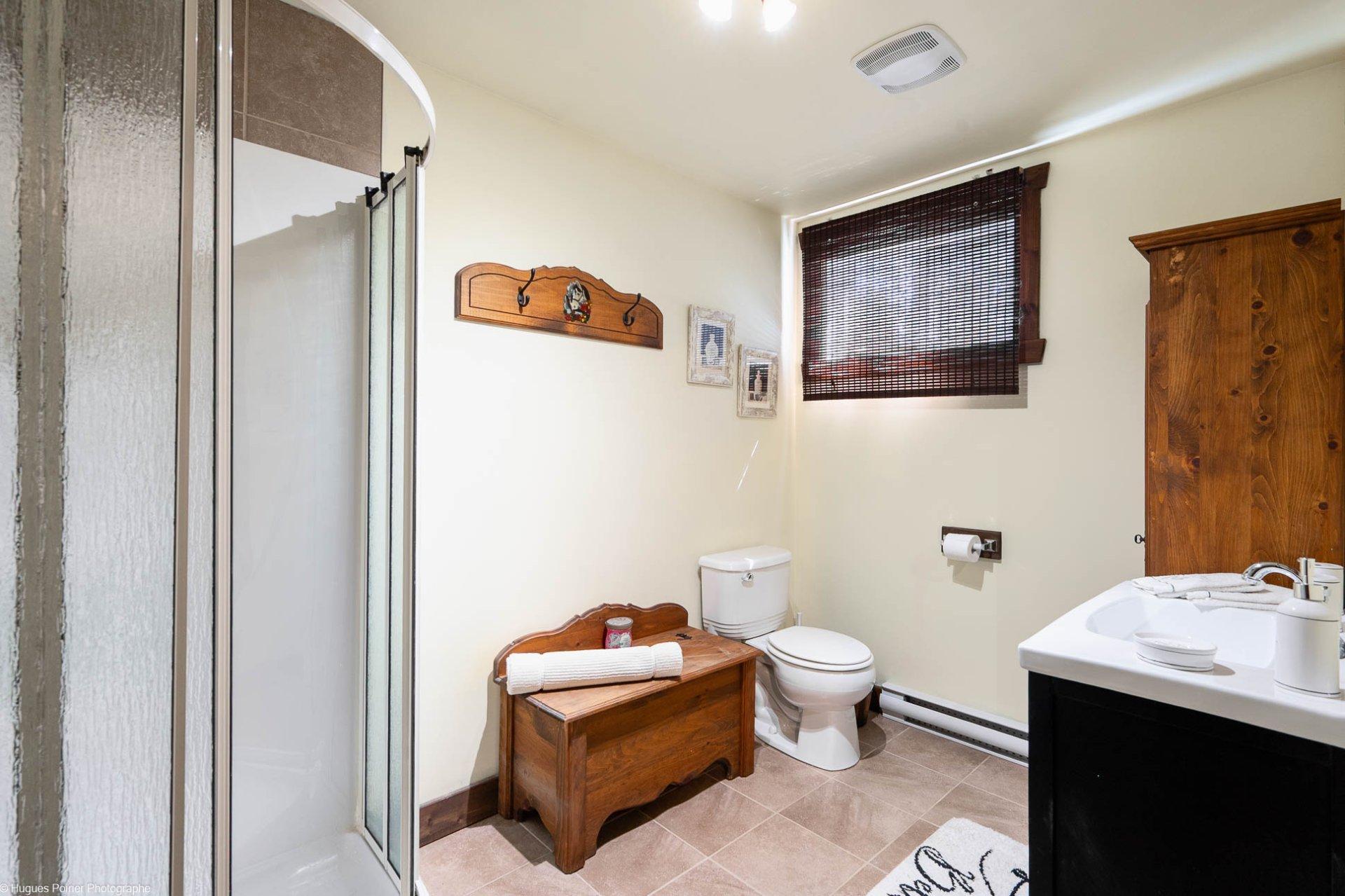 









6365


Ch. des Hauteurs

,
Sainte-Adèle,




QC
J8B1N4

