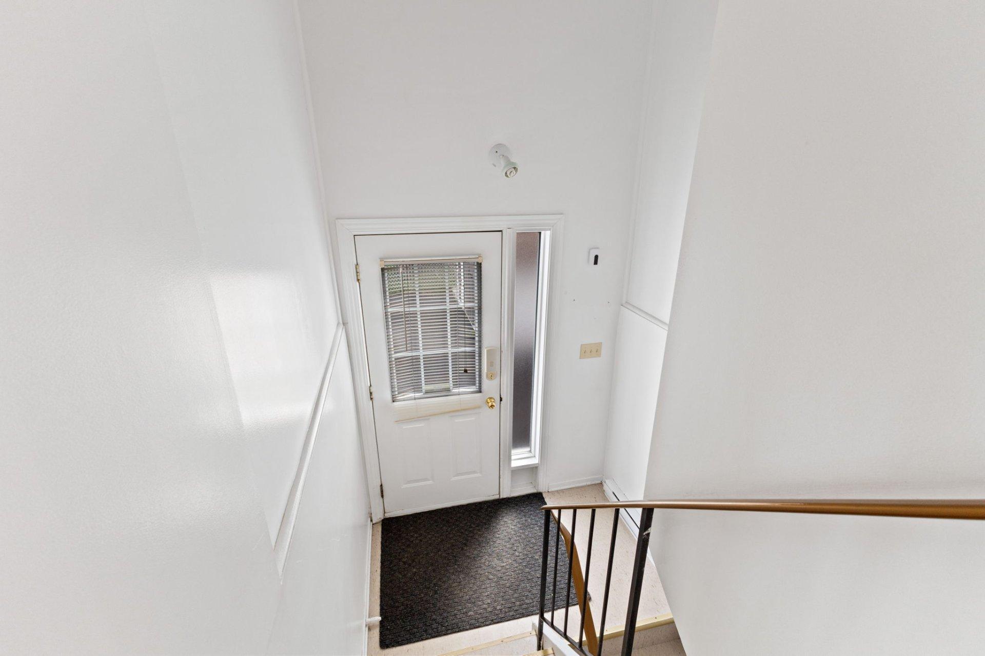 









44


Rue Montreuil

,
Gatineau (Gatineau),




QC
J8T5C8

