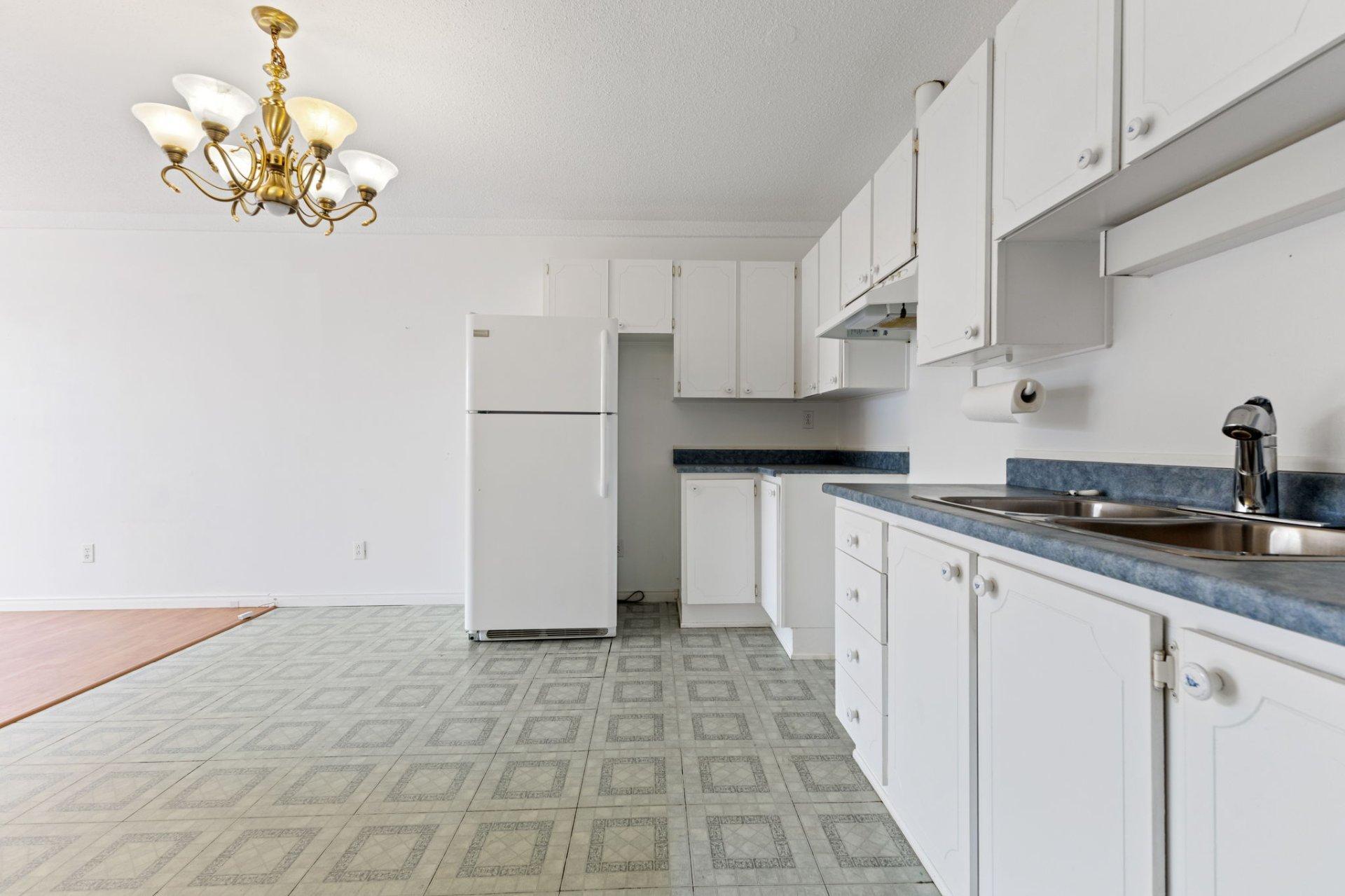 









44


Rue Montreuil

,
Gatineau (Gatineau),




QC
J8T5C8

