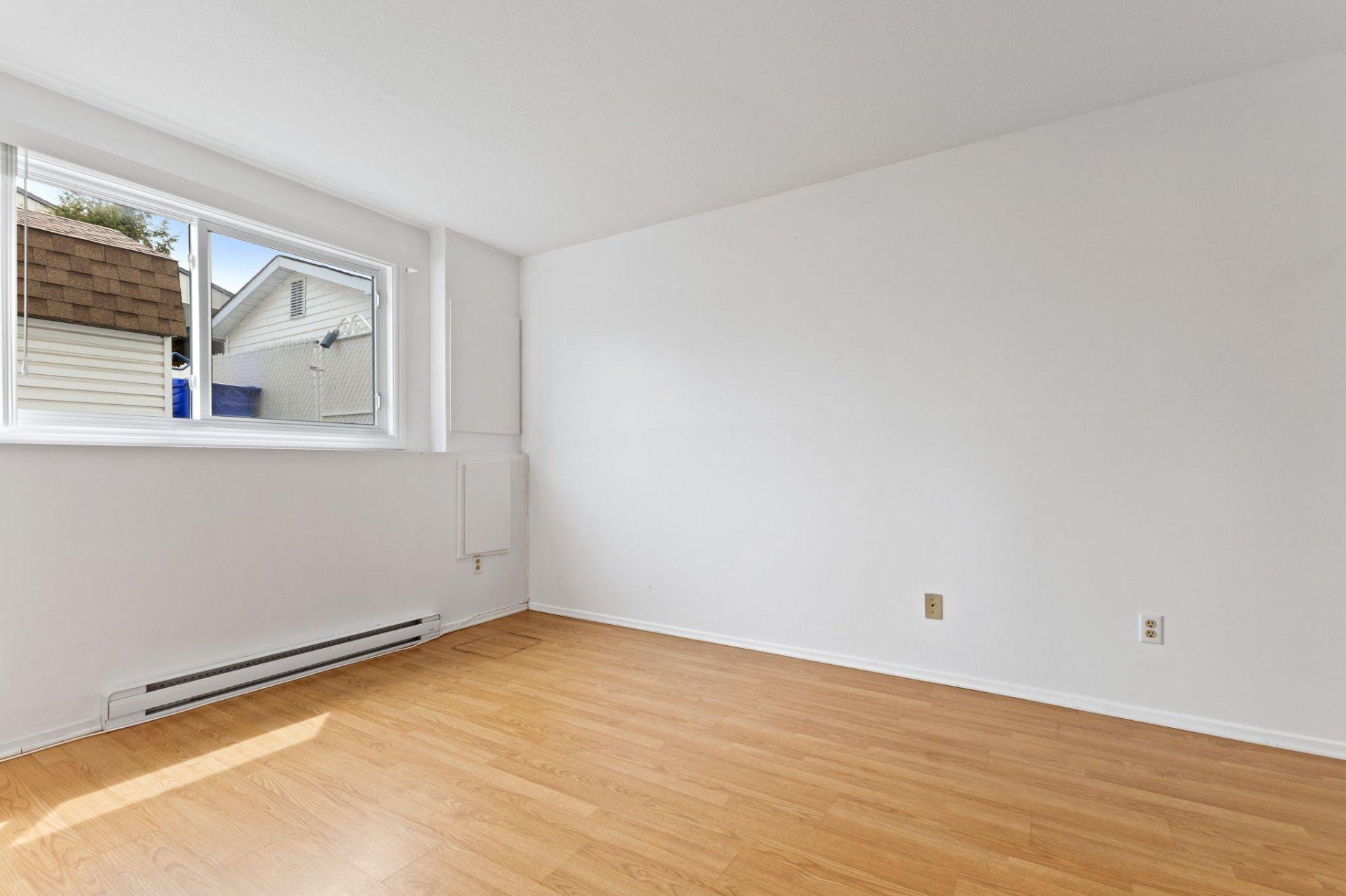 









44


Rue Montreuil

,
Gatineau (Gatineau),




QC
J8T5C8

