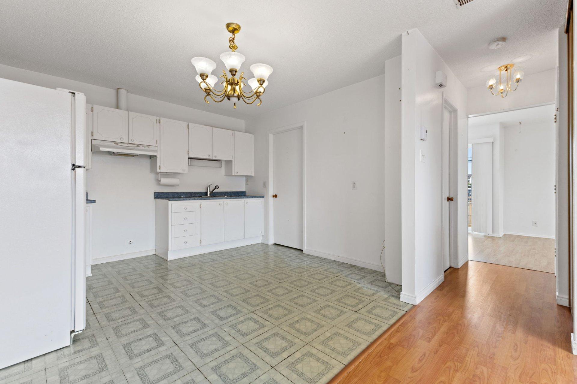 









44


Rue Montreuil

,
Gatineau (Gatineau),




QC
J8T5C8


