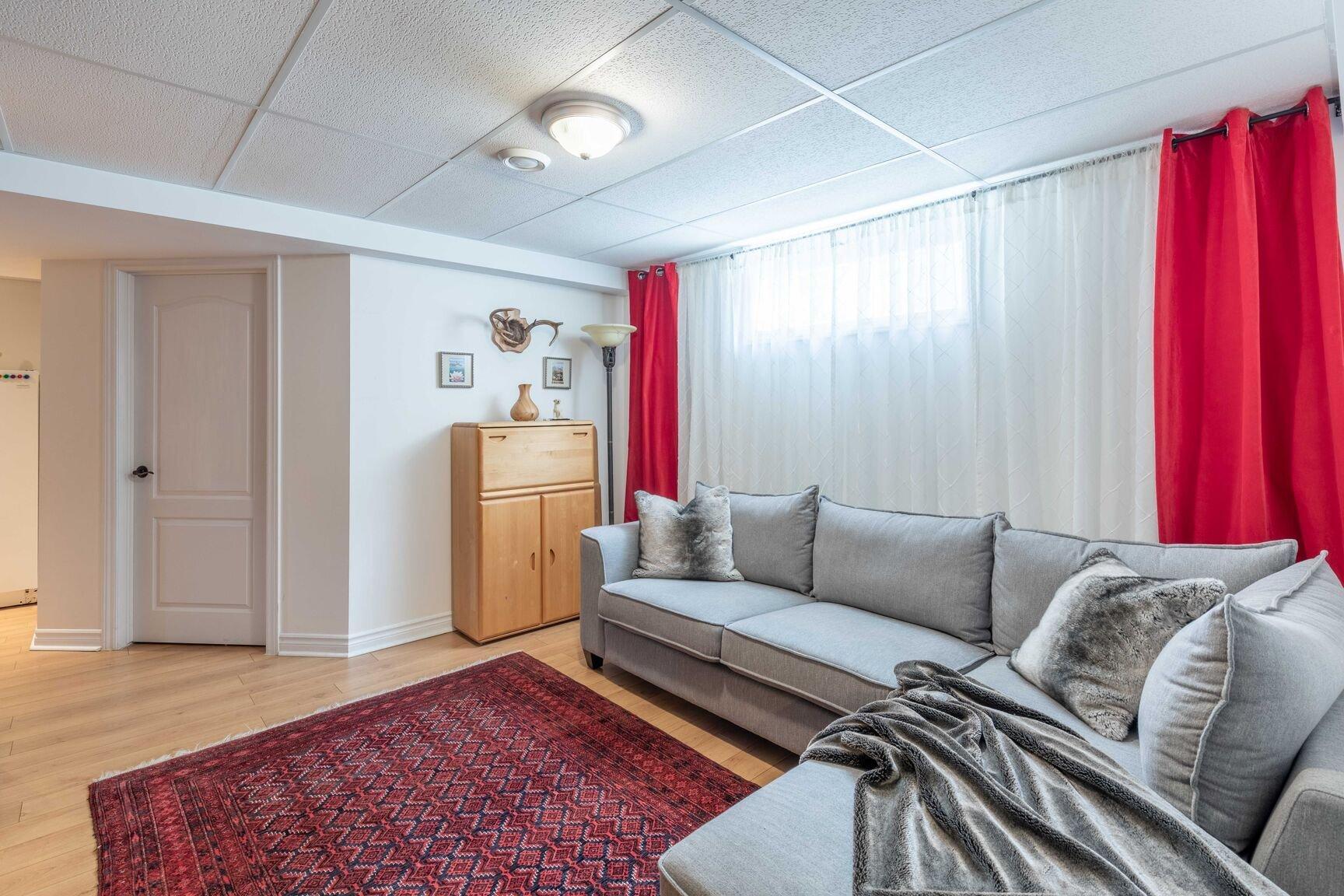 









72


Rue Jean-Gascon

,
Gatineau (Aylmer),




QC
J9H6Y3

