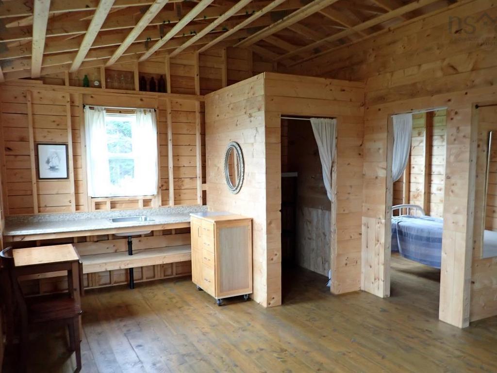 












6989 Highway 16

,
Halfway Cove,







NS
B0H 1N0

