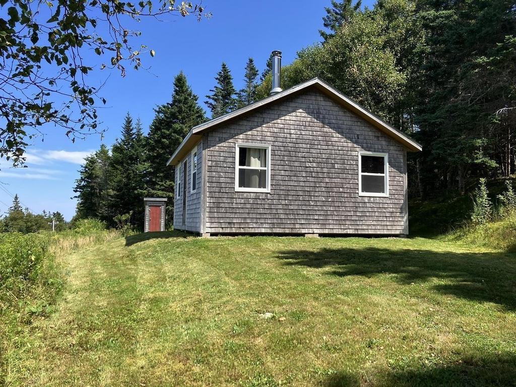 












6989 Highway 16

,
Halfway Cove,







NS
B0H 1N0

