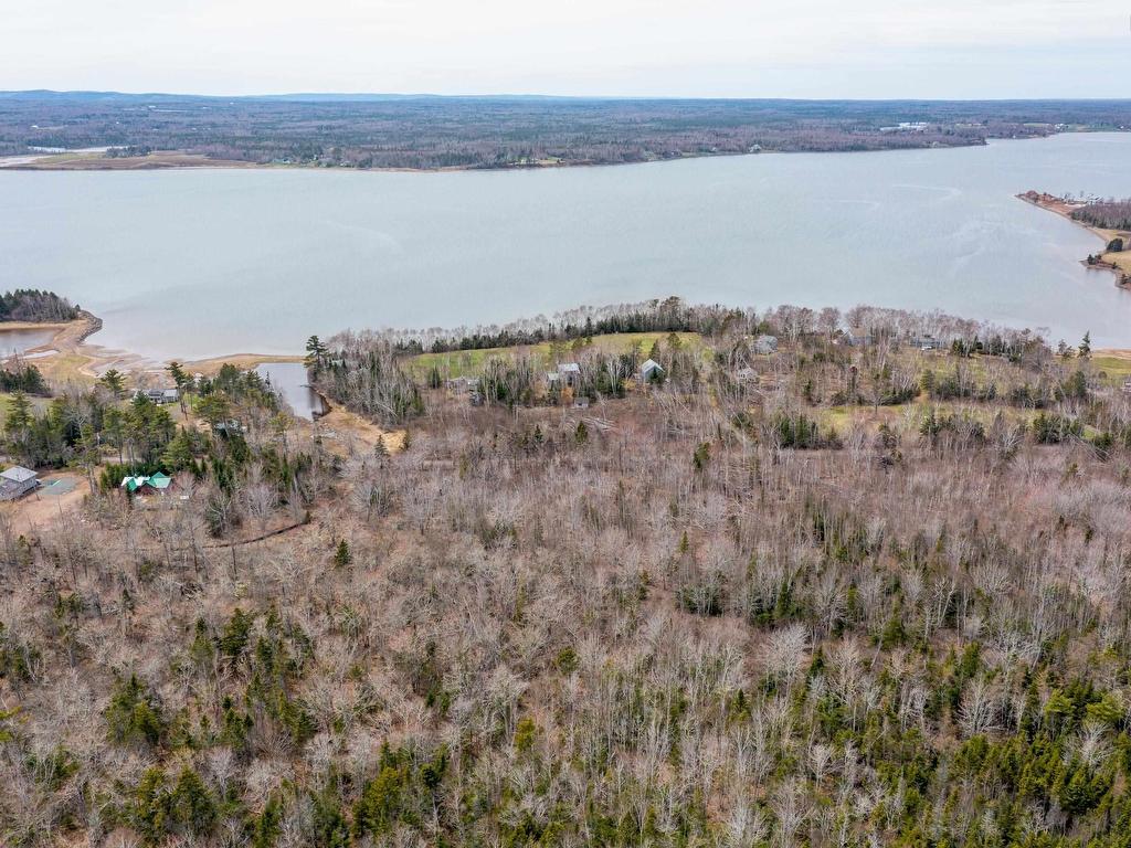












Lot Kenneth Point Road

,
Caribou Island,







NS
B0K 1H0

