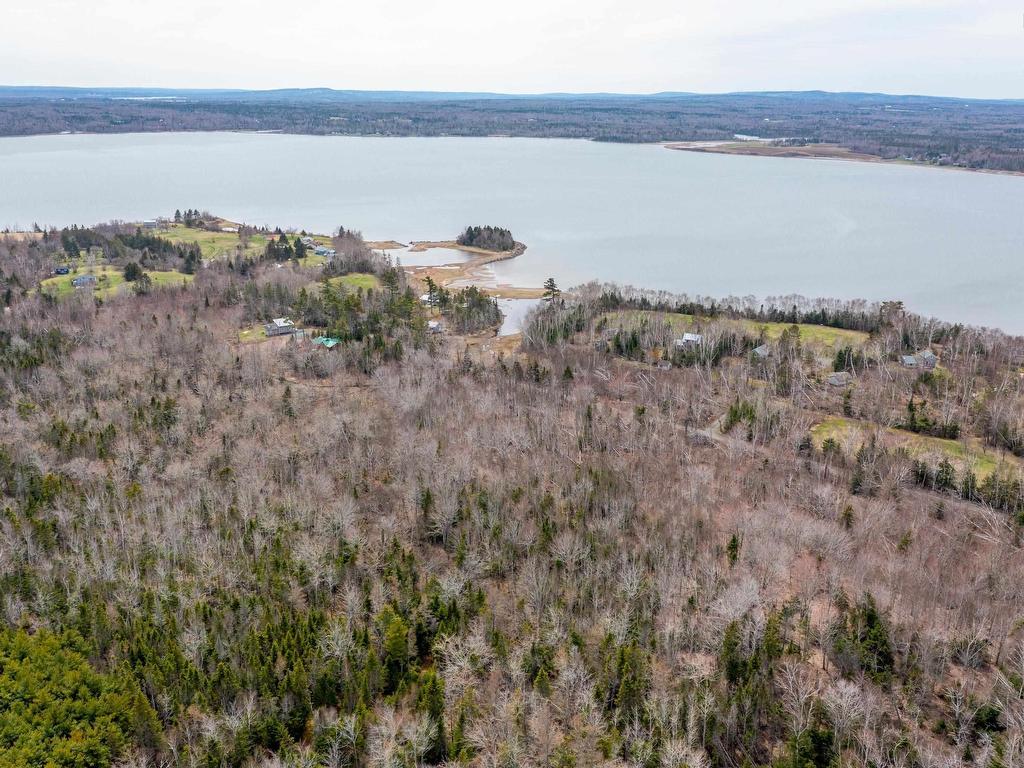 












Lot Kenneth Point Road

,
Caribou Island,







NS
B0K 1H0

