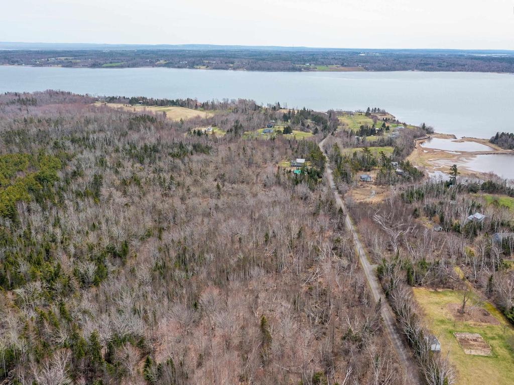 












Lot Kenneth Point Road

,
Caribou Island,







NS
B0K 1H0

