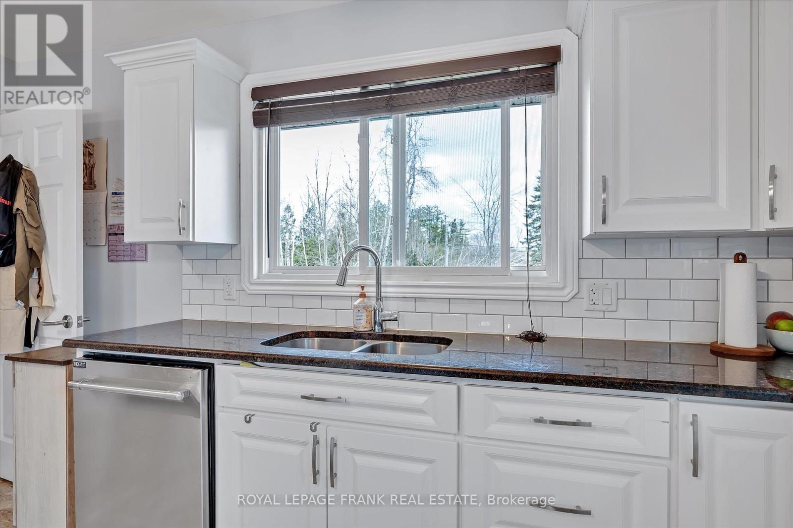 












878 PAYNE LINE ROAD

,
Douro-Dummer,




Ontario
K0L3A0

