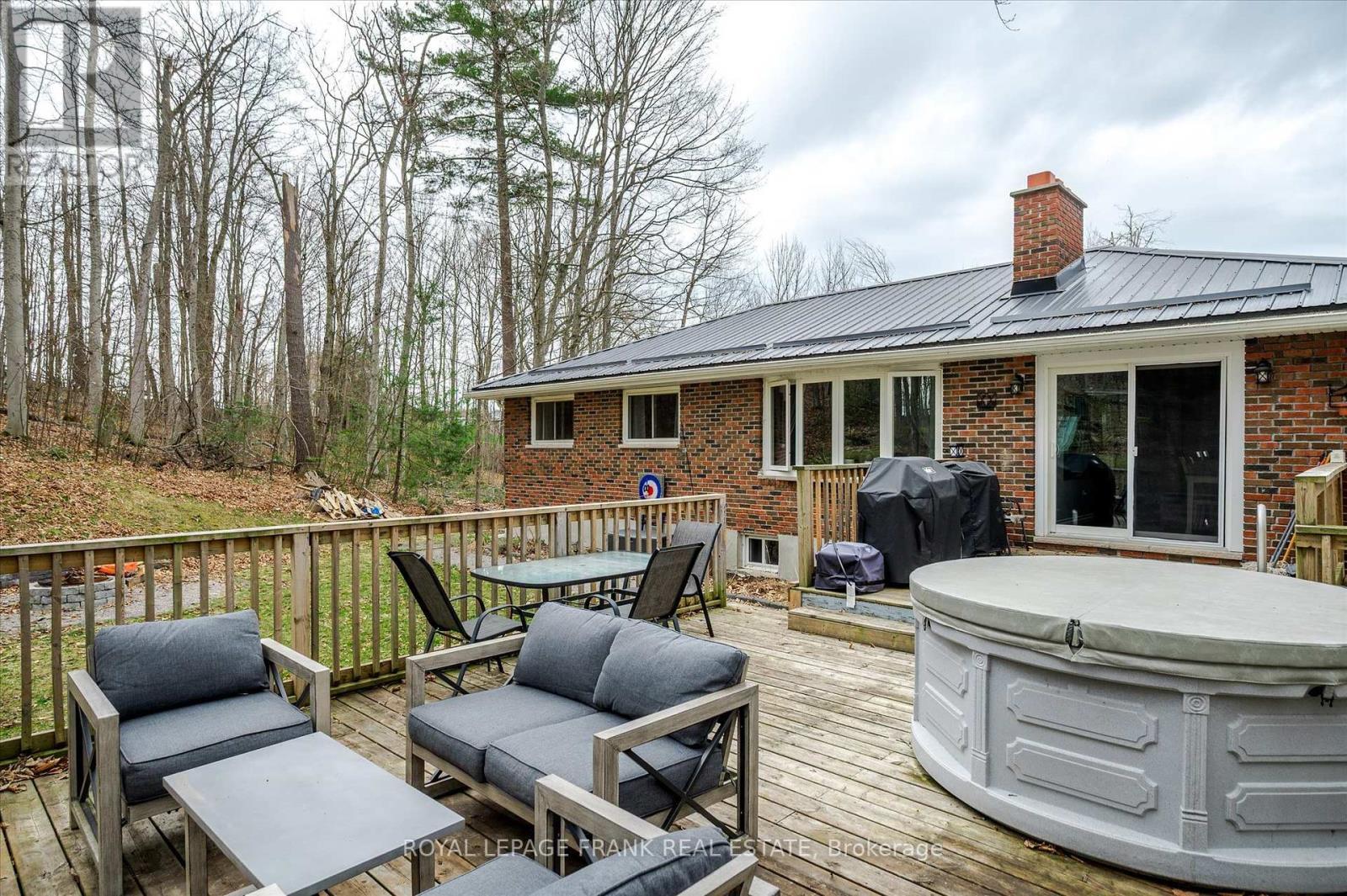 












878 PAYNE LINE ROAD

,
Douro-Dummer,




Ontario
K0L3A0

