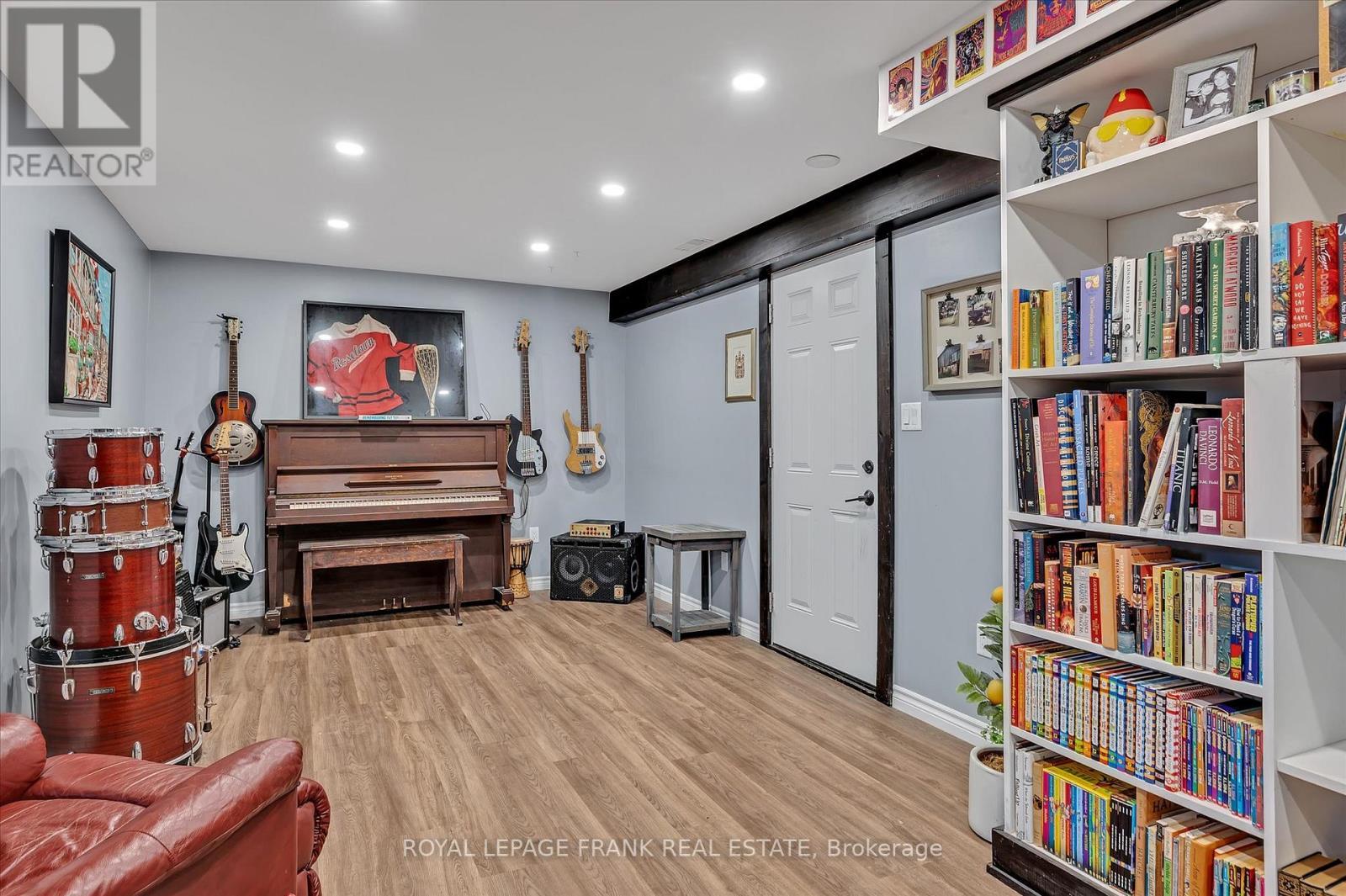 












878 PAYNE LINE ROAD

,
Douro-Dummer,




Ontario
K0L3A0

