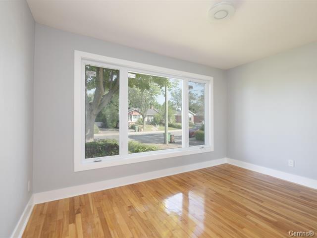 









2270


Rue Decelles

,
Saint-Laurent (Montréal),




QC
H4M1B8

