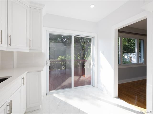 









2270


Rue Decelles

,
Saint-Laurent (Montréal),




QC
H4M1B8

