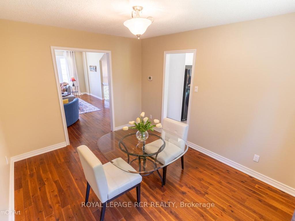 









120


Rutledge

Avenue,
Newmarket,




ON
L3Y 5T4

