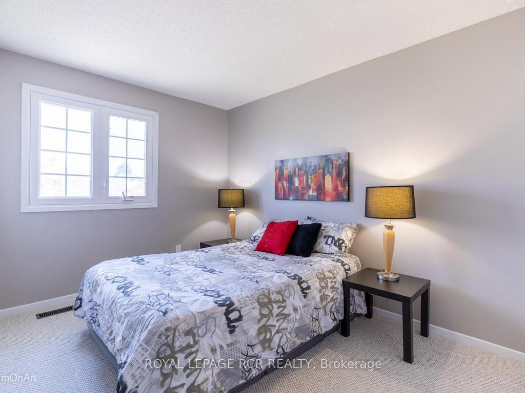 









120


Rutledge

Avenue,
Newmarket,




ON
L3Y 5T4

