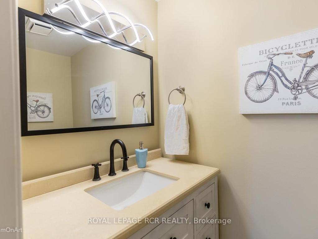 









120


Rutledge

Avenue,
Newmarket,




ON
L3Y 5T4

