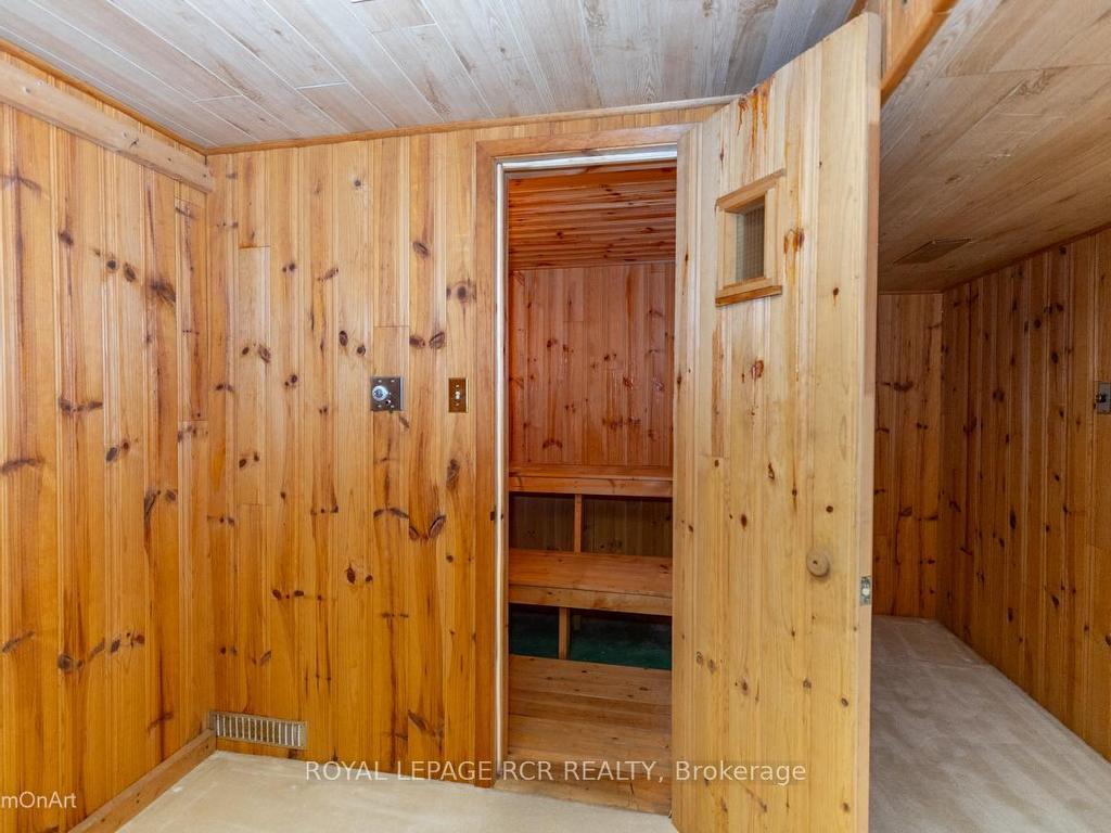 









120


Rutledge

Avenue,
Newmarket,




ON
L3Y 5T4

