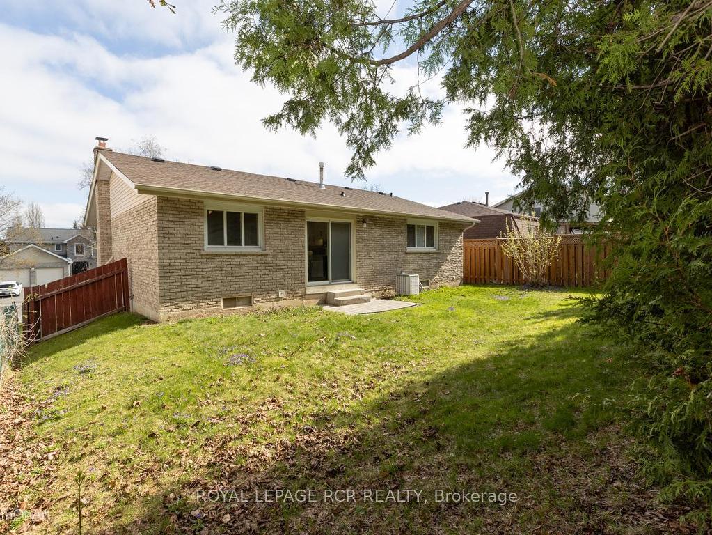 









120


Rutledge

Avenue,
Newmarket,




ON
L3Y 5T4

