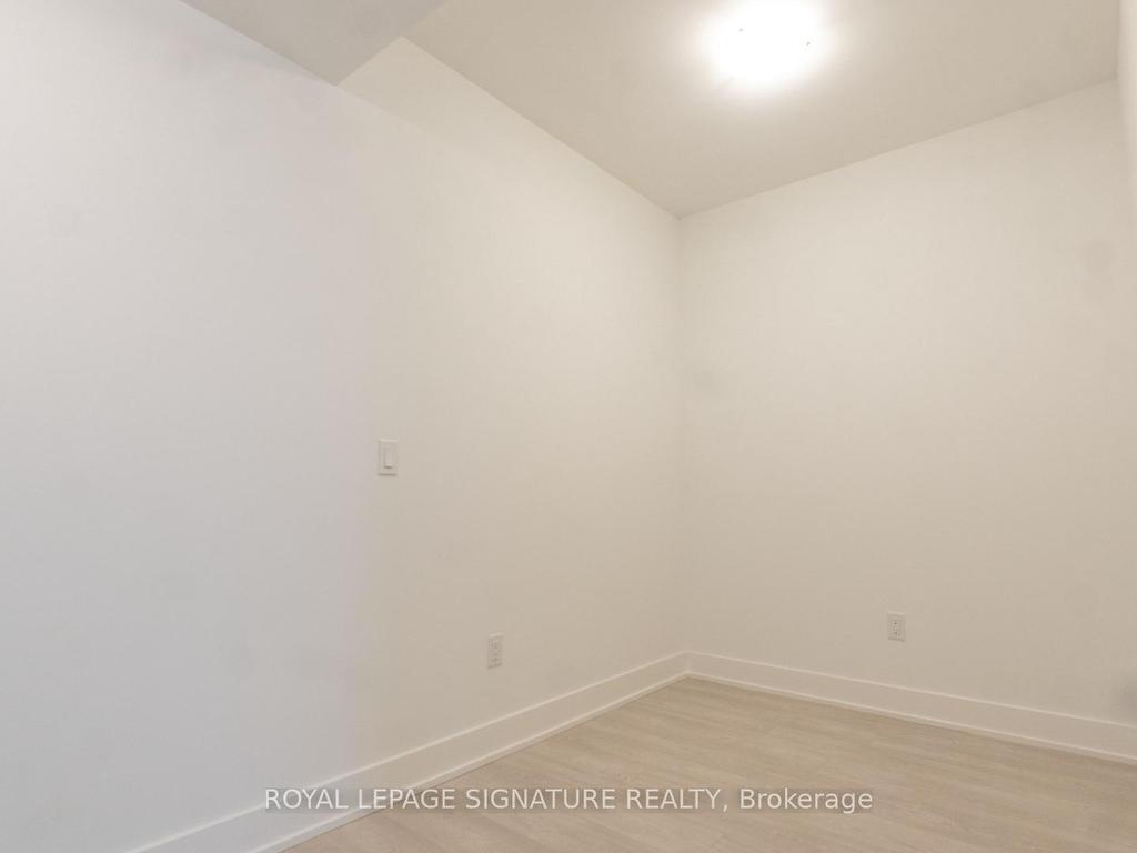 









2545


Simcoe

Street North, 811,
Oshawa,




ON
L1L 0W3

