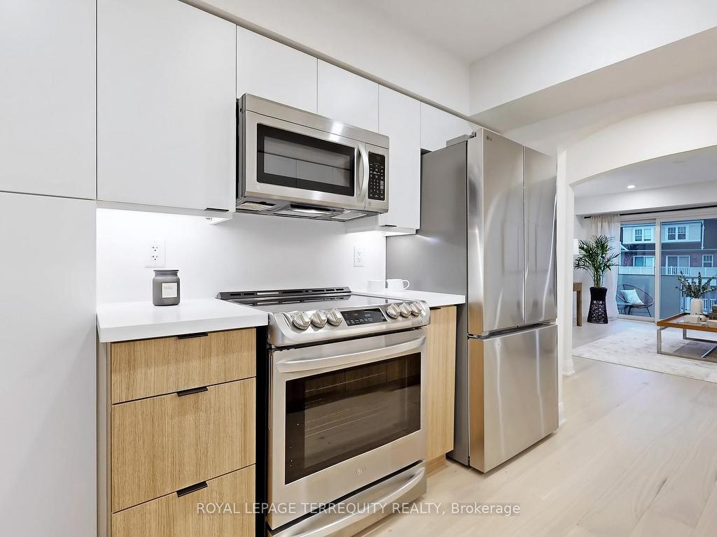 









3032


Clayhill

Road, 2,
Mississauga,




ON
L5B 0B1

