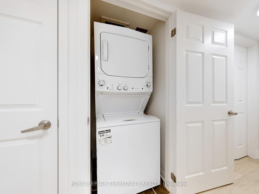 









3032


Clayhill

Road, 2,
Mississauga,




ON
L5B 0B1

