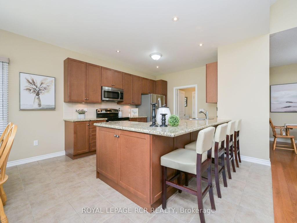 









200


Kingfisher

Drive, 155,
Mono,




ON
L9W 0B3

