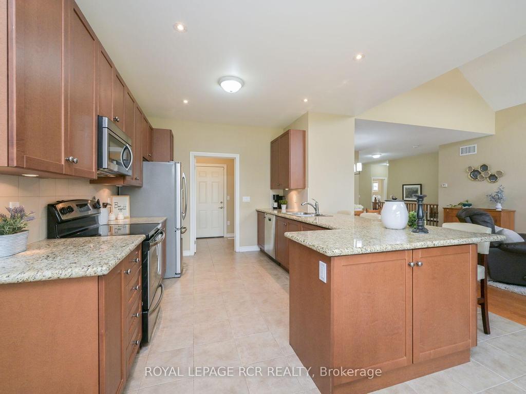 









200


Kingfisher

Drive, 155,
Mono,




ON
L9W 0B3


