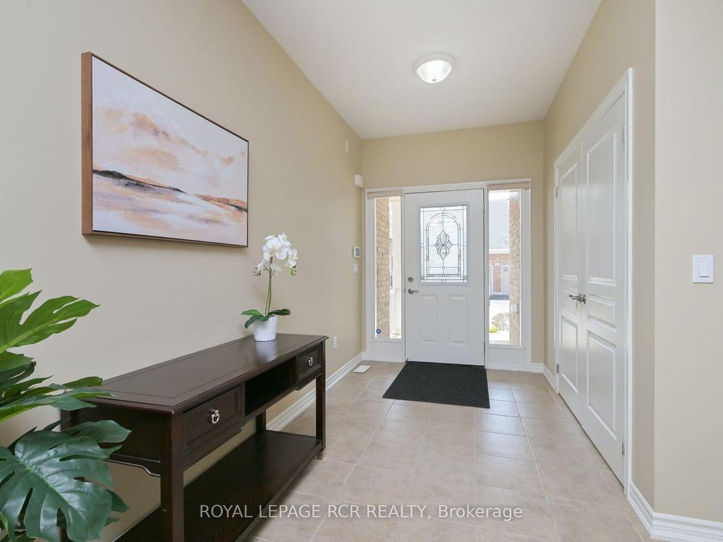 









200


Kingfisher

Drive, 155,
Mono,




ON
L9W 0B3

