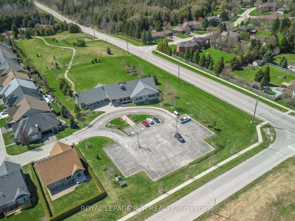 









200


Kingfisher

Drive, 155,
Mono,




ON
L9W 0B3


