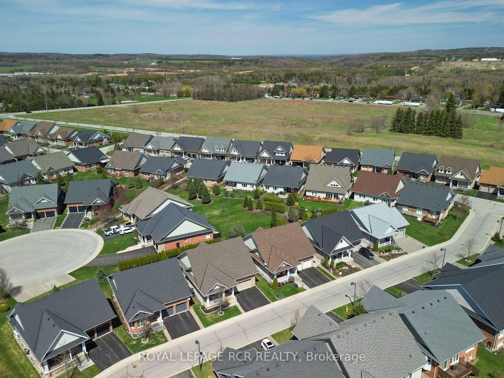 









200


Kingfisher

Drive, 155,
Mono,




ON
L9W 0B3

