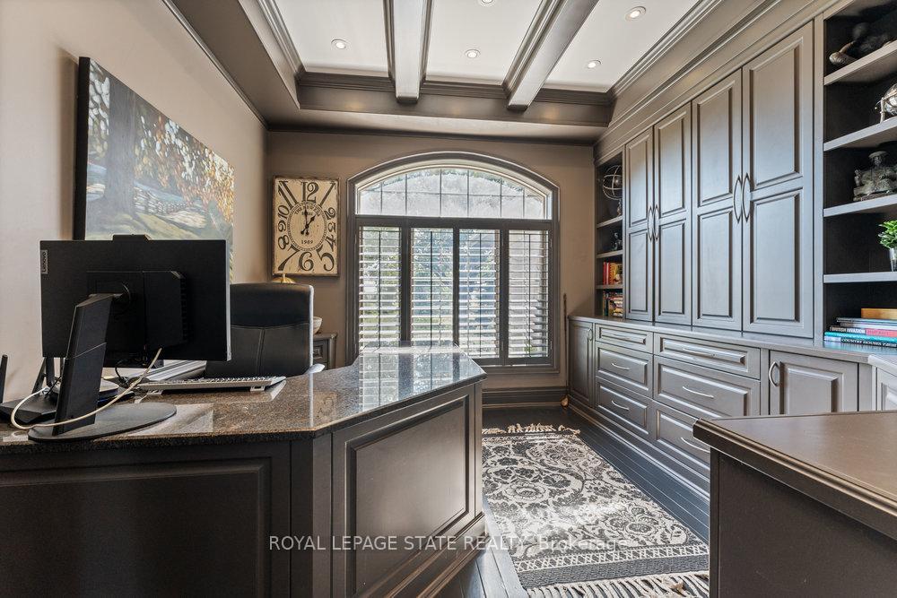 









1467


Book

Road West,
Hamilton,




ON
L0R 1R0

