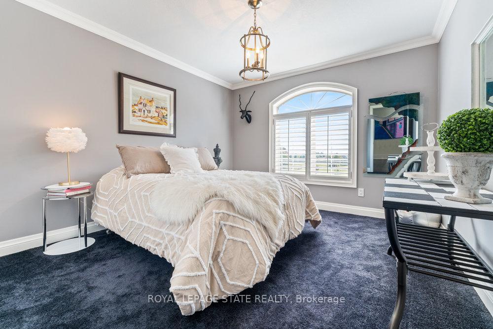 









1467


Book

Road West,
Hamilton,




ON
L0R 1R0

