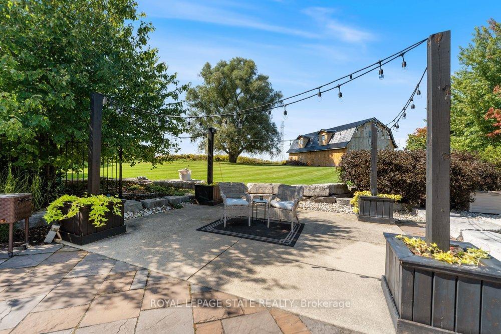 









1467


Book

Road West,
Hamilton,




ON
L0R 1R0

