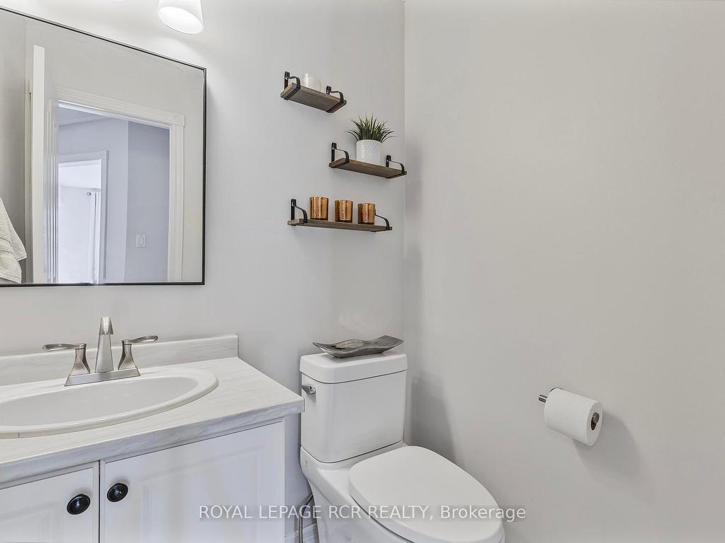 









39


Prince

Drive,
Bradford West Gwillimbury,




ON
L3Z 3B6

