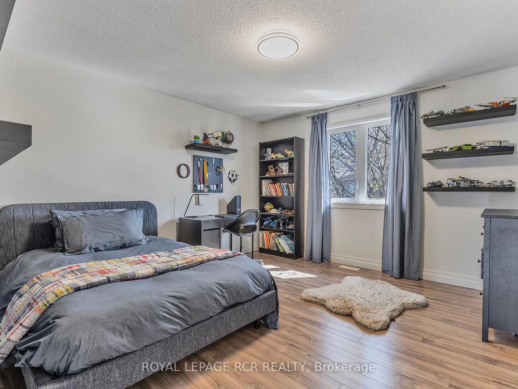 









39


Prince

Drive,
Bradford West Gwillimbury,




ON
L3Z 3B6

