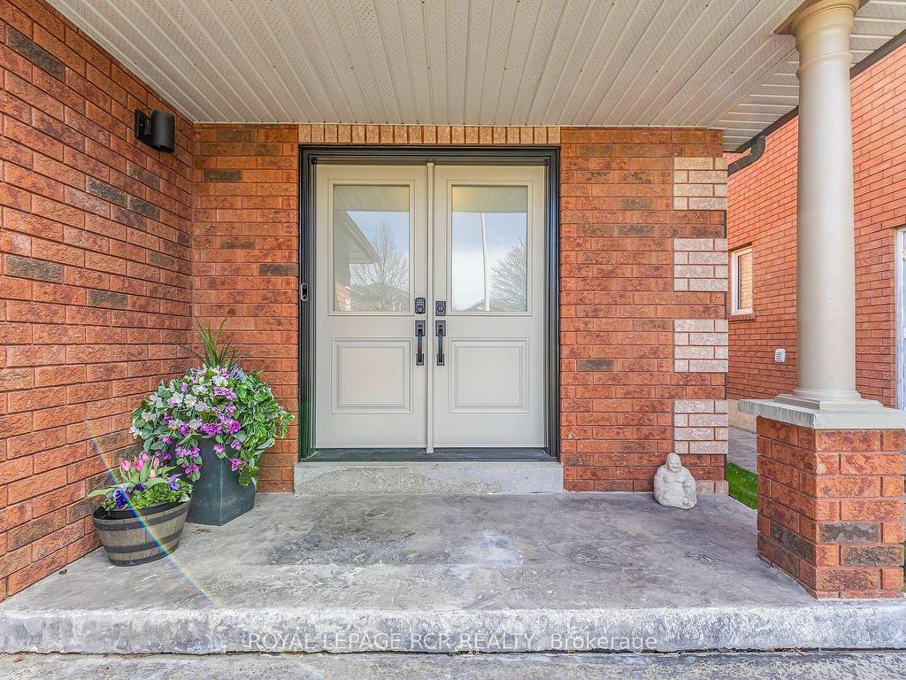 









39


Prince

Drive,
Bradford West Gwillimbury,




ON
L3Z 3B6

