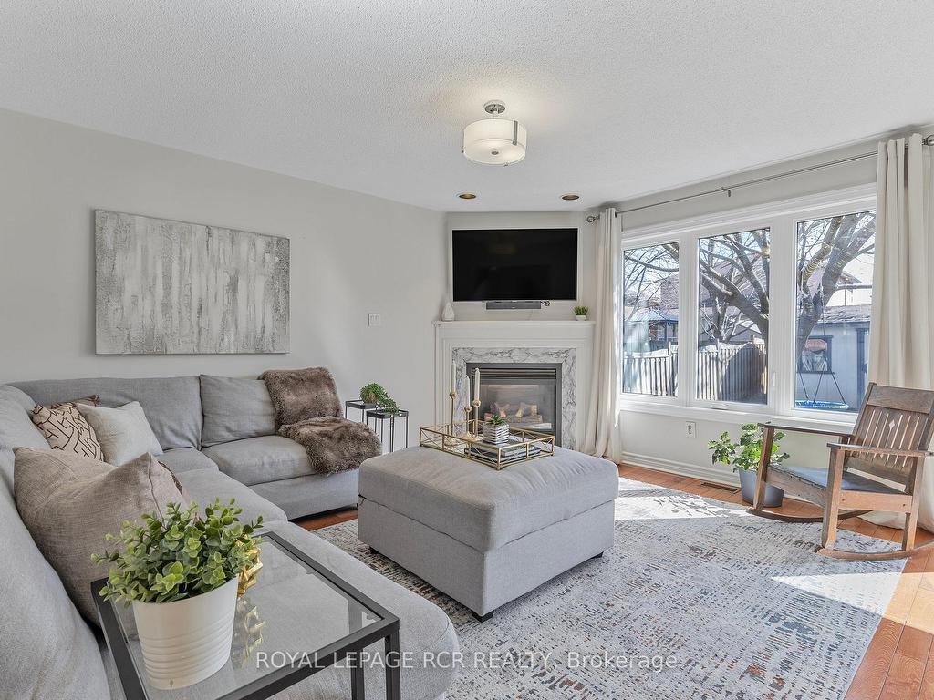 









39


Prince

Drive,
Bradford West Gwillimbury,




ON
L3Z 3B6

