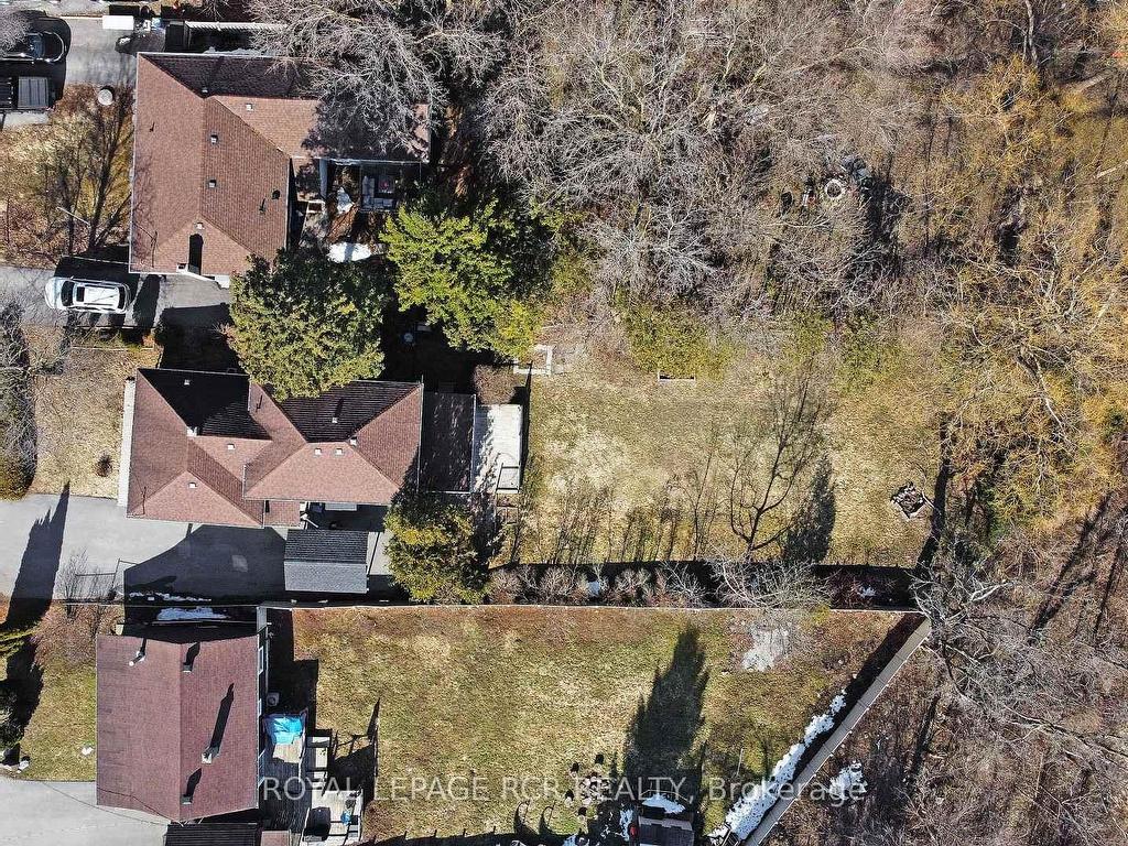 









213


Old Main

Street North,
Newmarket,




ON
L3Y 9B1

