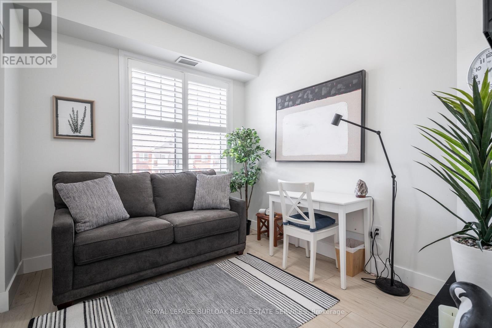 












303 - 263 GEORGIAN DRIVE

,
Oakville,




Ontario
L6H0L2

