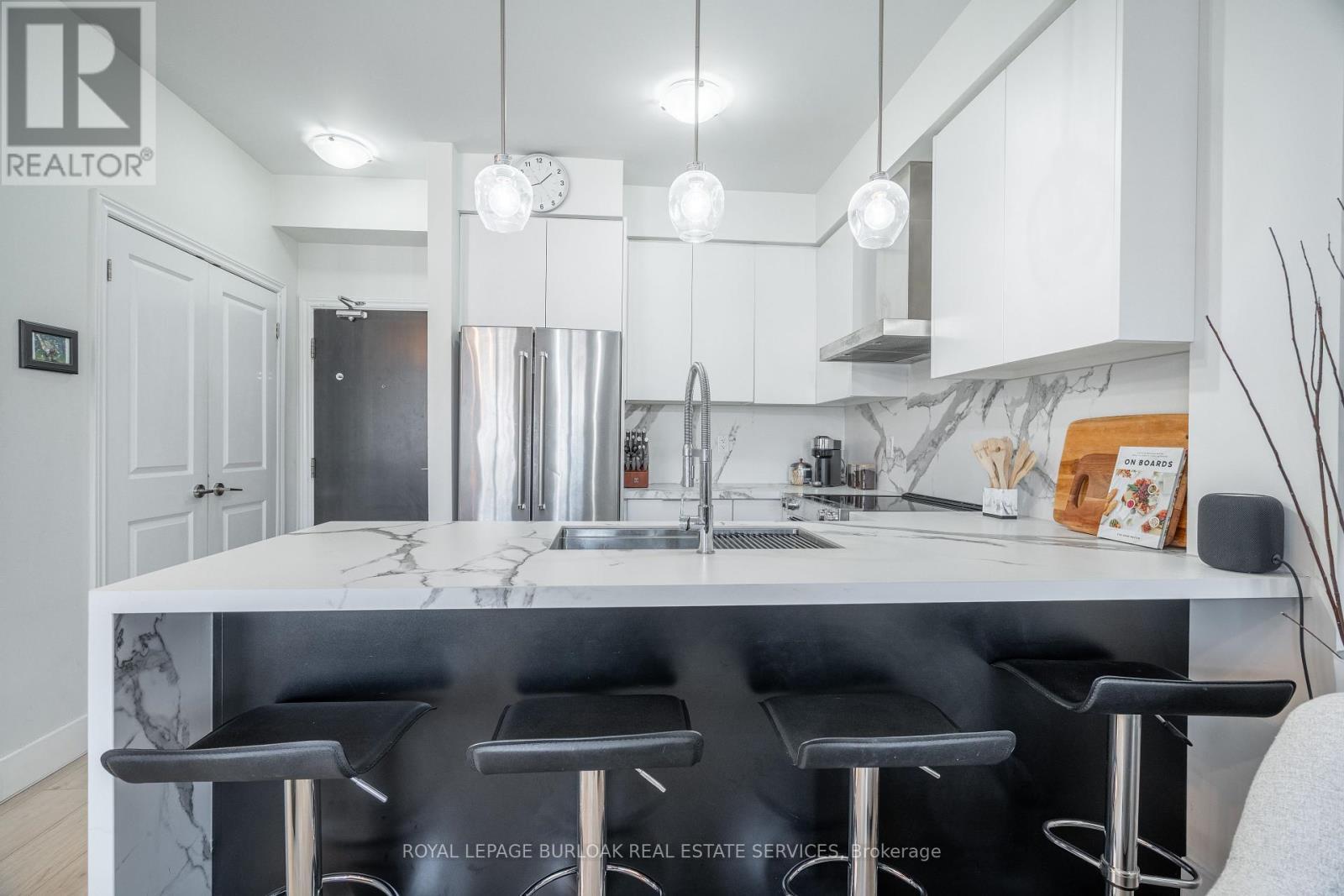 












303 - 263 GEORGIAN DRIVE

,
Oakville,




Ontario
L6H0L2

