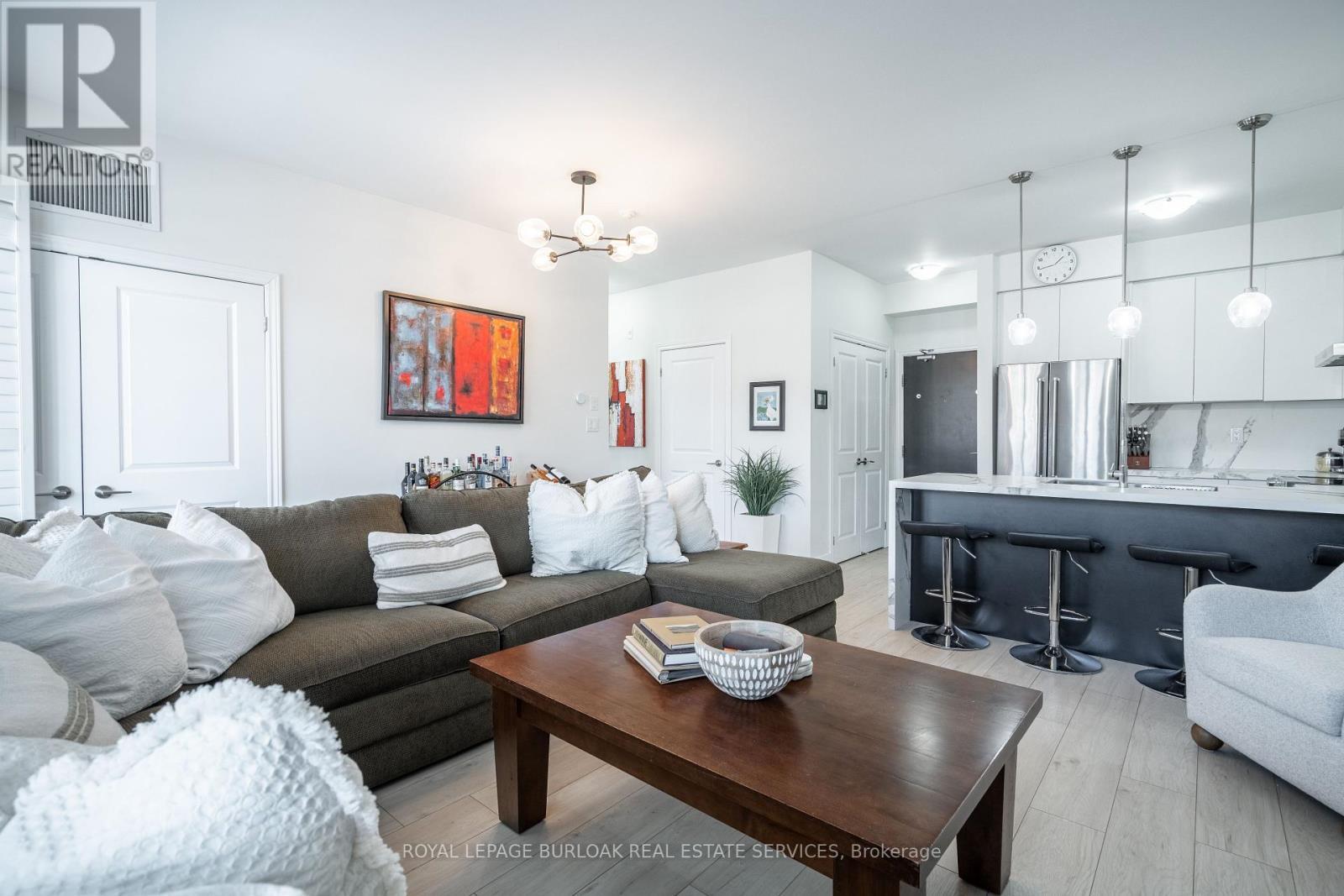 












303 - 263 GEORGIAN DRIVE

,
Oakville,




Ontario
L6H0L2

