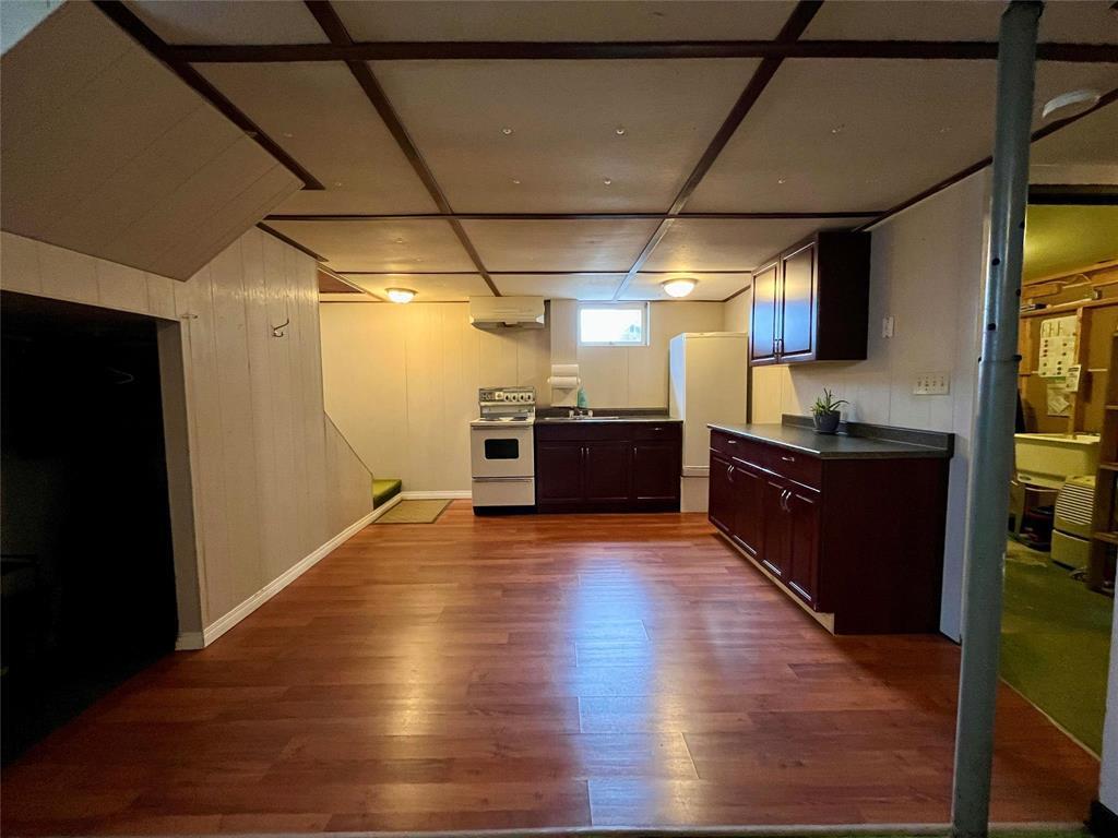 












114 North Railway Street

,
Boissevain,




Manitoba
R0K0E0

