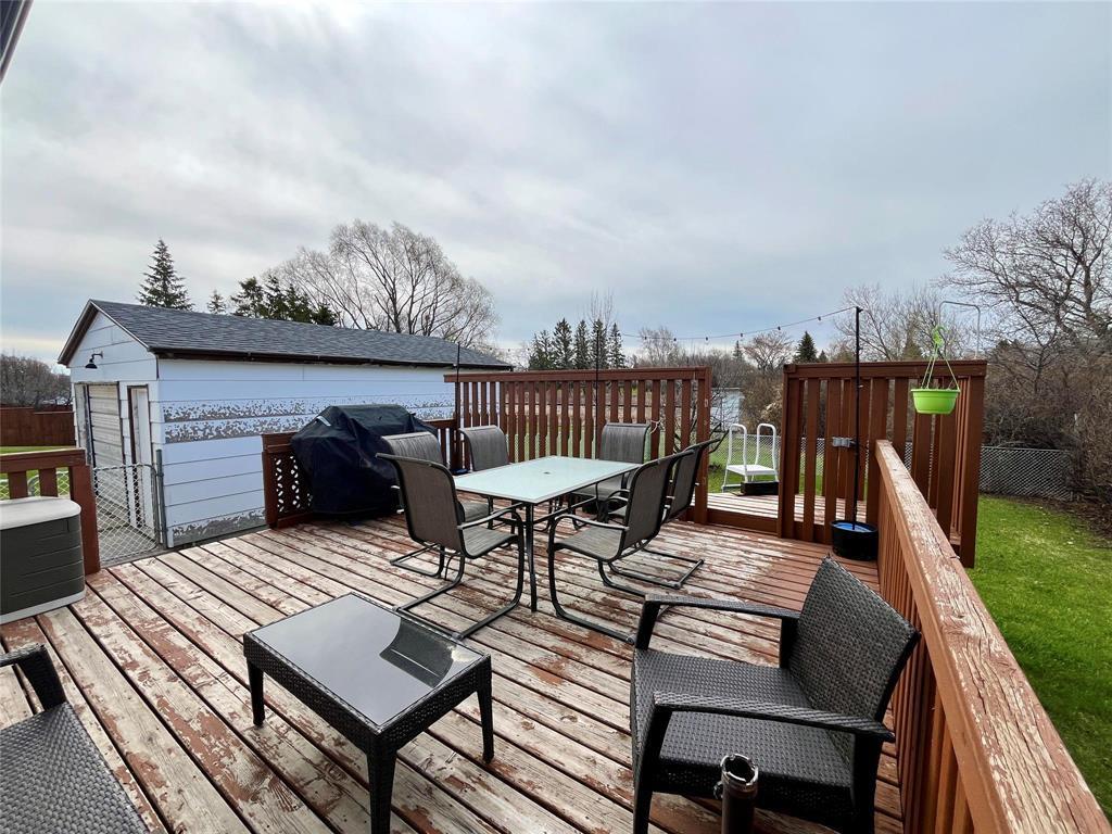 












114 North Railway Street

,
Boissevain,




Manitoba
R0K0E0


