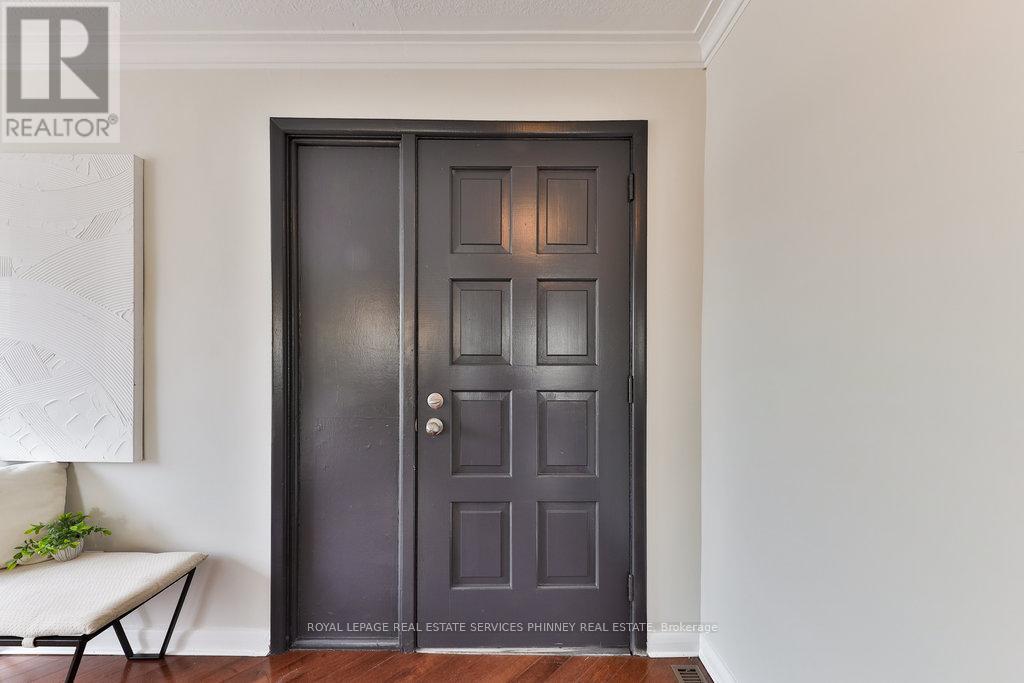 












361 ST AUGUSTINE DRIVE

,
Oakville,




Ontario
L6K3E8

