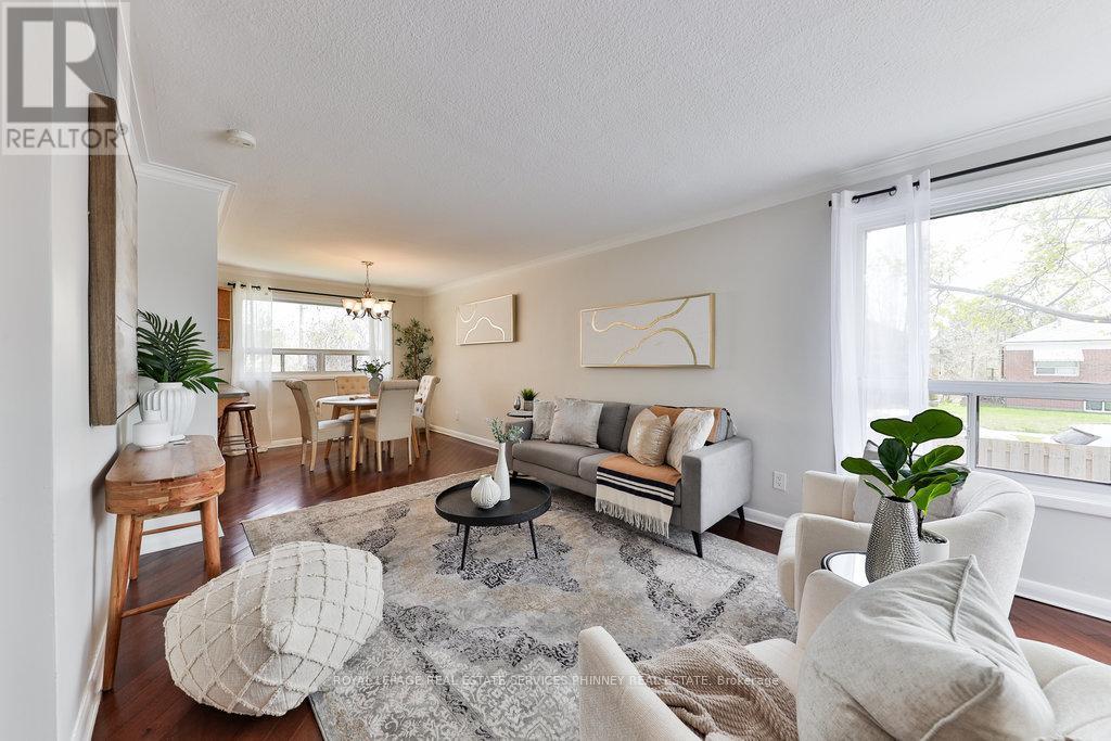 












361 ST AUGUSTINE DRIVE

,
Oakville,




Ontario
L6K3E8

