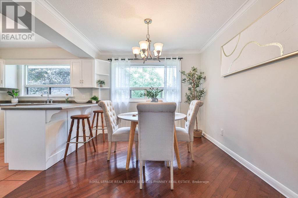 












361 ST AUGUSTINE DRIVE

,
Oakville,




Ontario
L6K3E8

