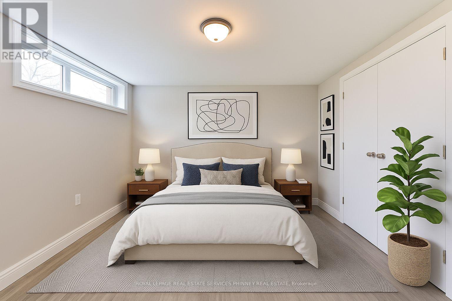 












361 ST AUGUSTINE DRIVE

,
Oakville,




Ontario
L6K3E8

