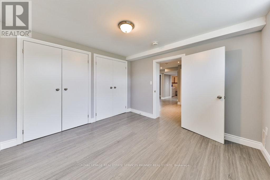 












361 ST AUGUSTINE DRIVE

,
Oakville,




Ontario
L6K3E8

