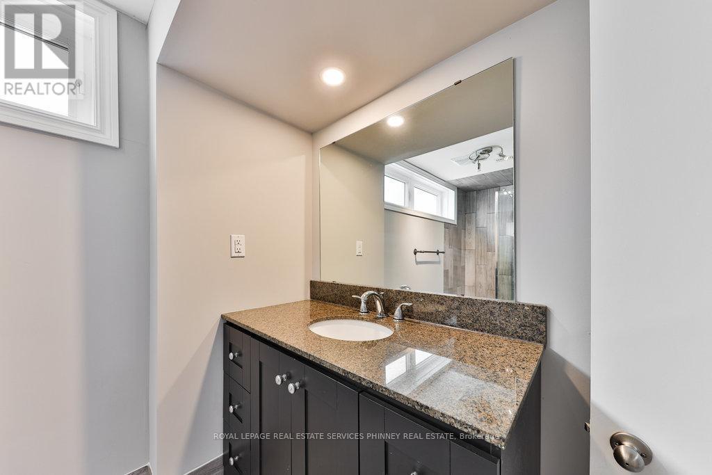 












361 ST AUGUSTINE DRIVE

,
Oakville,




Ontario
L6K3E8


